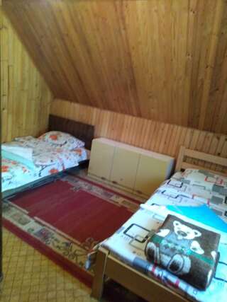 Гостевой дом Guesthouse Stanišić Мойковац Двухместный номер с 2 отдельными кроватями-2